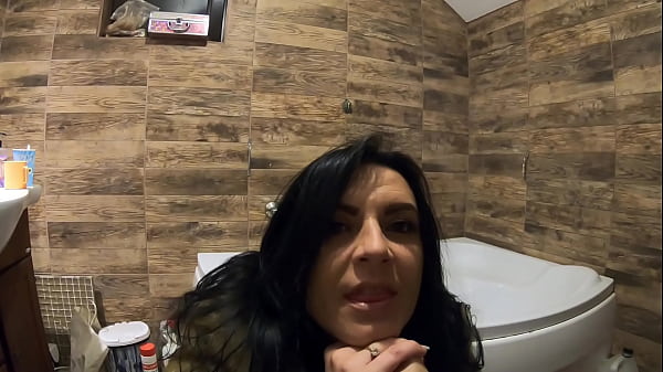 Preview - Milfycalla- Pee Play In Bathtub While Wearing A Fur Coat And Pantyhose 198 thumbnail