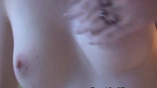 Nonton Sexy Redhead Loves Masturbating Her Wet Cunt thumbnail