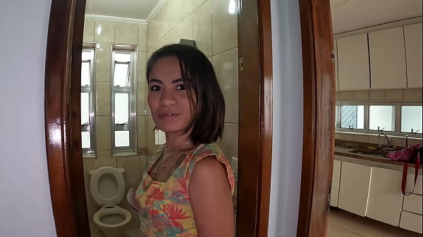 Nonton A Ninfeta Estreando A Mans&atilde;o Do Ted Pela Primeira Vez thumbnail