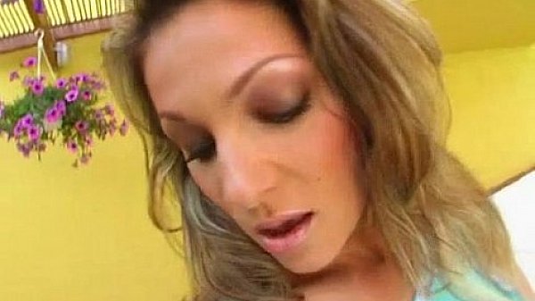 Nonton Give Me Pink Kata Shows Off Round Tits And Stuffs Pussy With Banana thumbnail