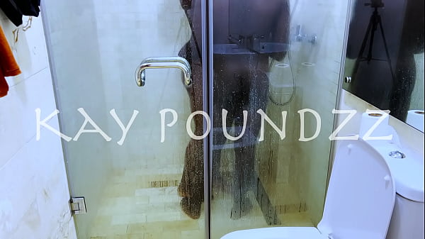 Nonton Fucking In The Shower thumbnail