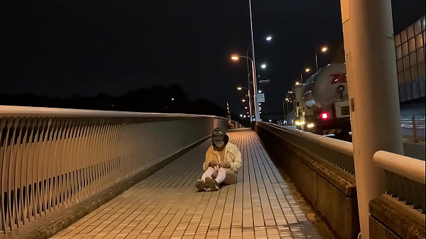 女装まゆの深夜の全裸露出 thumbnail