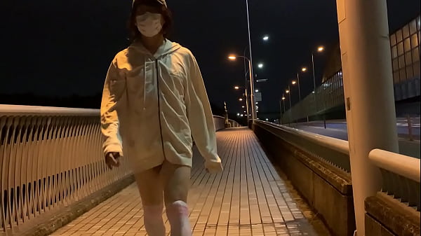 女装まゆの深夜の全裸露出 thumbnail