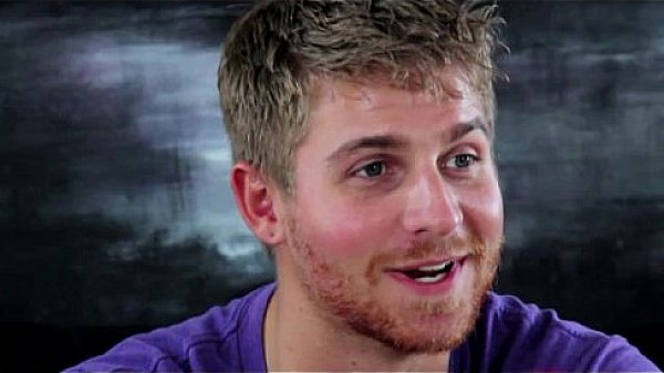 Handsome Guy Fucks A Casting Agent thumbnail