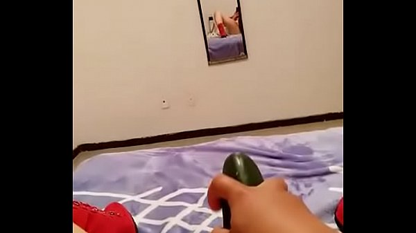 Mi Puta Se Acuerda De Mi Verga Y Se Mete Un Pepino thumbnail