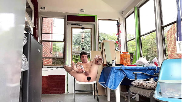 MASTURBATING OUTDOORS WITH A GAPING ASSHOLE 