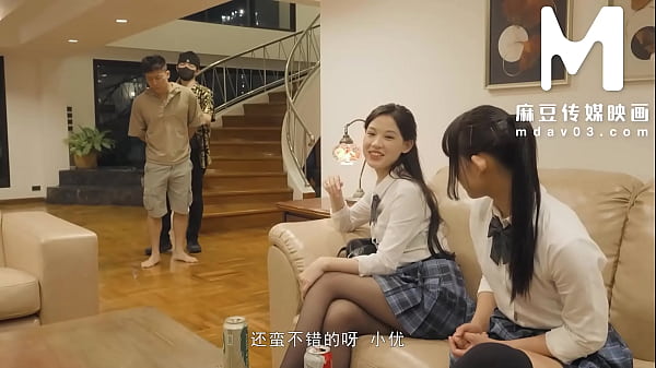 Nonton The Bitch Sisters Set Up A Badger Game thumbnail