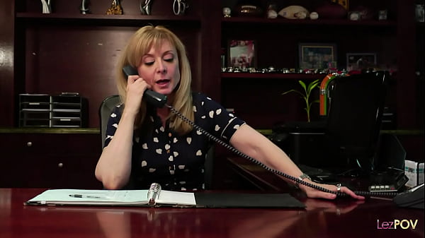 This Girl Came To A Job Interview But Ended Up Picking A Boss Lady On The Office Furniture thumbnail