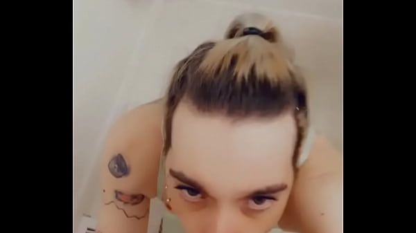 She Loves To Play In Her Bikini thumbnail