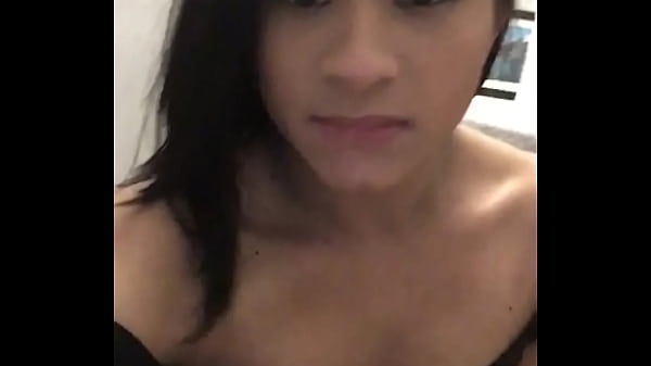 La Transexual Colombiana Chupando Una Buena Polla Mexicana thumbnail