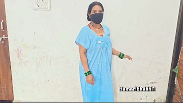 Desi Bhabhi Blue Maxi Mein Boyfriend Ke Saath Lipat Gayi Aur Gaand Bhi De Di. thumbnail
