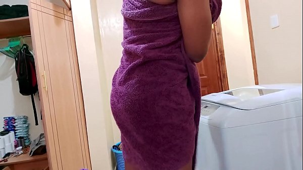 Slovenian Aunty Hidden Camera Porn thumbnail