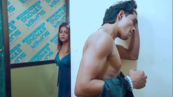 Nonton Super Sexy Hot Bhabhi Caught Her Devar Alone In The Room thumbnail