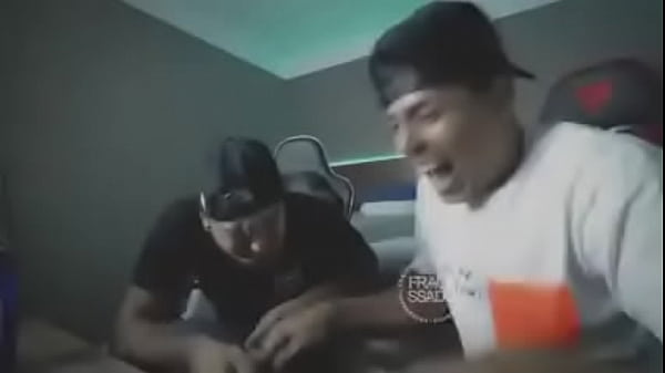 Nonton Engra&ccedil;ados thumbnail