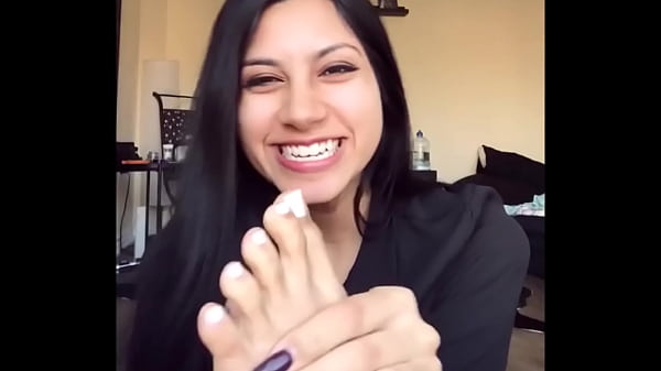 Sexy Camgirl Feet (Vanessa Vain)