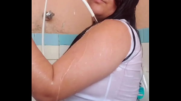 Nonton Ele Ama Ver Meu Bra&ccedil;o Molhado - Parte 2 thumbnail