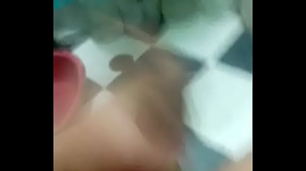 Play MP4 - se masturba