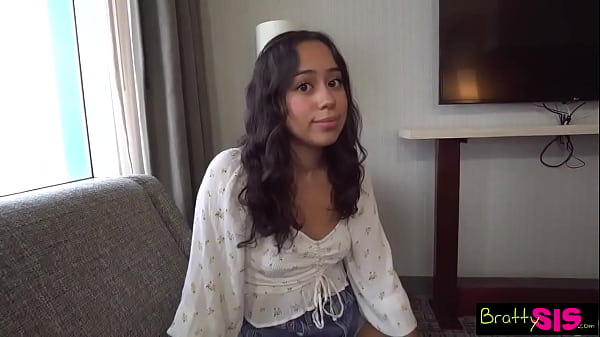 "I'm showing you what your missing, you're telling me you don't want to fuck me?!" S16 E8 - Bratty sis family Taboo 