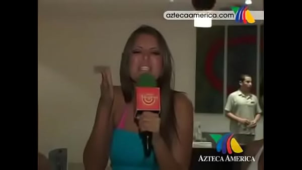 Nonton Reporteras En Bikini thumbnail