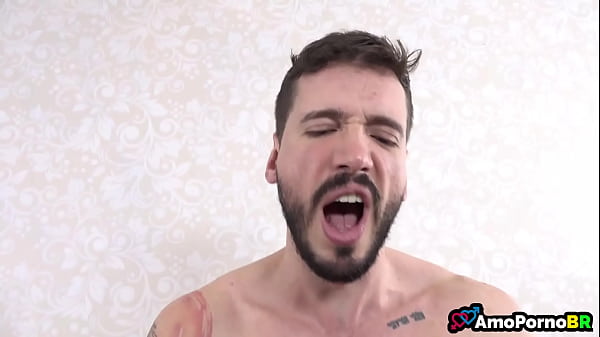 Meu Padrasto Comeu Minha Esposa, Parte 1 - Amopornobr thumbnail