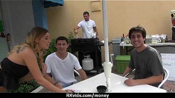 Hot Sexy Amateur Babe Needs A Lift And Takes Cash 22 thumbnail