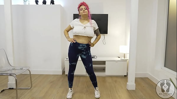 Nonton 4k Yoga Training Warmup Jumping Jacks Skipping Rope Big Tits thumbnail