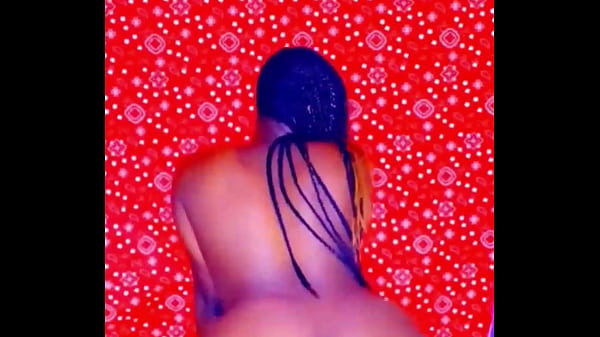 Slim Thick Ebony Twerk thumbnail