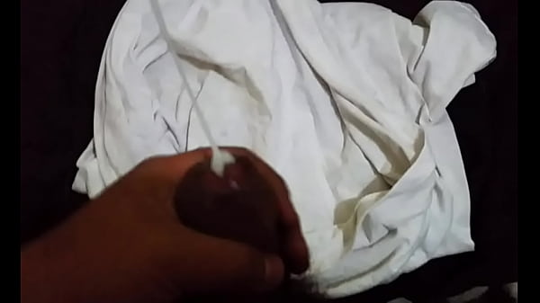 Busco a maduritas milfs _  )   botando mi semen