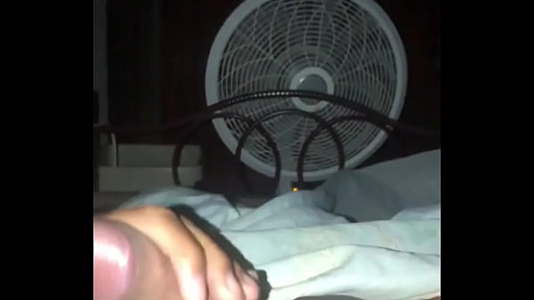 Me Masturbo En El Cuarto Mientras No Hay Nadie En Casa thumbnail