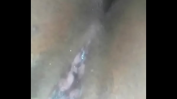 Wet pussy play 8/23