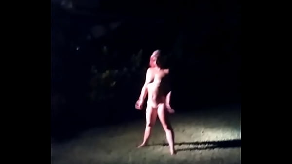 Nonton Hosed Off At Gregs thumbnail