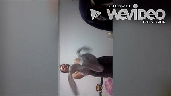 Colombiana Pillada Cambiandose thumbnail