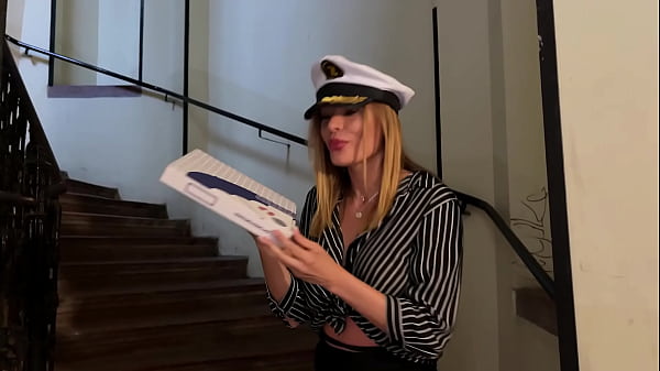 Nonton A Tanned And Fit Milf Delivered Herself To Me And A Pizza To Boot. thumbnail