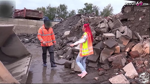 Schlanke Deutsche Rothaarige Amateurin Anni Angel Von Bauerarbeiter Schnell Durchgezogen thumbnail