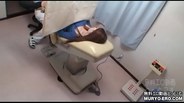 Nonton 関西某産婦人科に仕掛けられていた隠しカメラ映像が流出　25歳ちっぱいol　下腹痛3 thumbnail