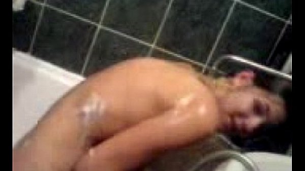 Amateur Shower thumbnail