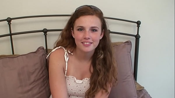 Watch This Gorgeous College Coed Suck Cock In This Amateur Porn thumbnail