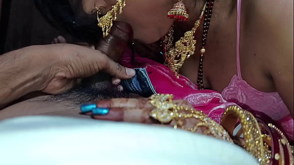 Beautiful Indian Bhabhi Bathroom Sex Karwa Chauth thumbnail