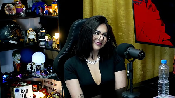 Lary Cubas - Podcast Completo Xvideos Red/sheer - P&aacute;pum No Barraco! - Ela Manda thumbnail