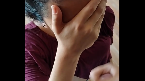 Nonton Mi Novia Y Yo Entramos A Ver Un Lote Y Me Lo Termino Mamando thumbnail