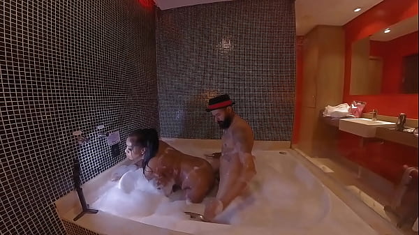 Outro Olhar Por Dentro Da Cena Ts Thatha Oliver Na Hidro A Gostosa thumbnail