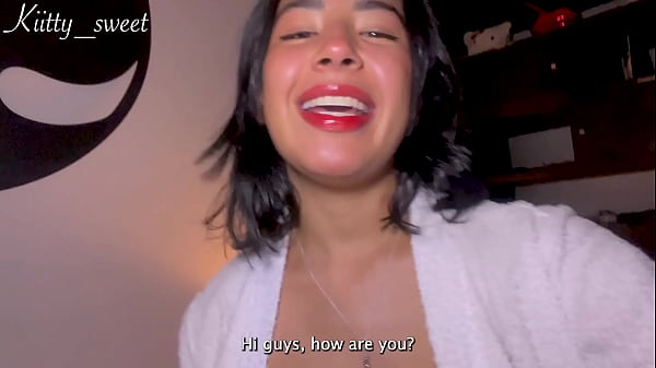 Nonton I Let Out A Nice White Squirt After Two Drinks thumbnail