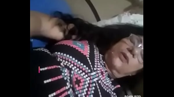 Devassa Alzira Dores Leite Coroa Loba Na C&acirc;mara Te Deixando Louco Duvido Vc N&atilde;o Gozar thumbnail