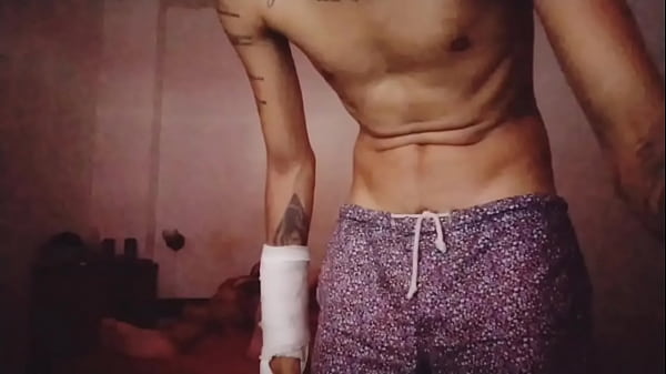 Mi macho peludo me da verga desde temprano, la pasamos delicioso!!! 