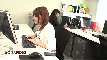 Curvy Secretary Yumi Pleases Her Boss In Steamy Office Affair thumbnail
