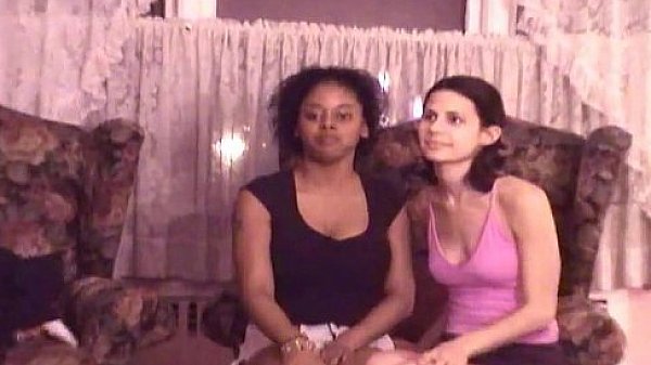 Nonton Webgirls Knows How To Have Sex thumbnail