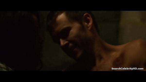 Nonton Freida Pinto In Trauma 2015 thumbnail