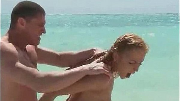 Nonton Pornoramix #28 : A La Playa thumbnail