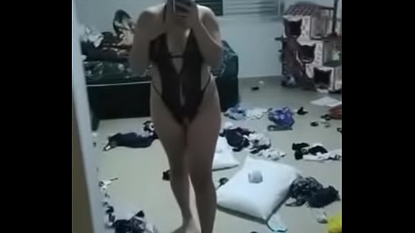 Vem me comer gostoso at&eacute eu gozar e ficar toda molhadinha
