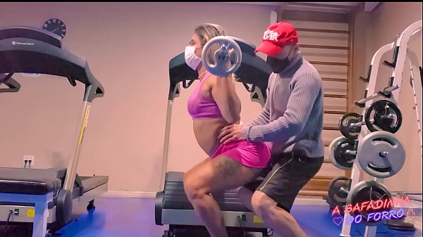 Personal Trainer Fudendo A Loira Trans Depois Da Academia - Fabio Lavatti thumbnail